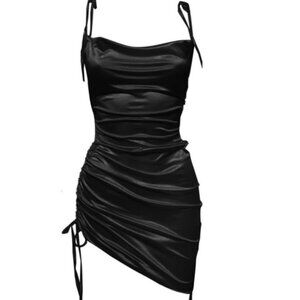 LEAU CABO RUCHED SILKY DRESS